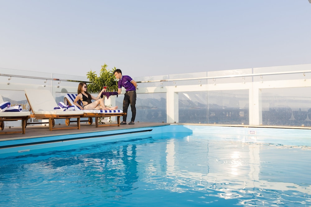 Balcony Nha Trang Hotel 63/66