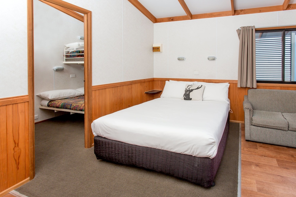 1 BEDROOM, SUPERIOR, CABIN