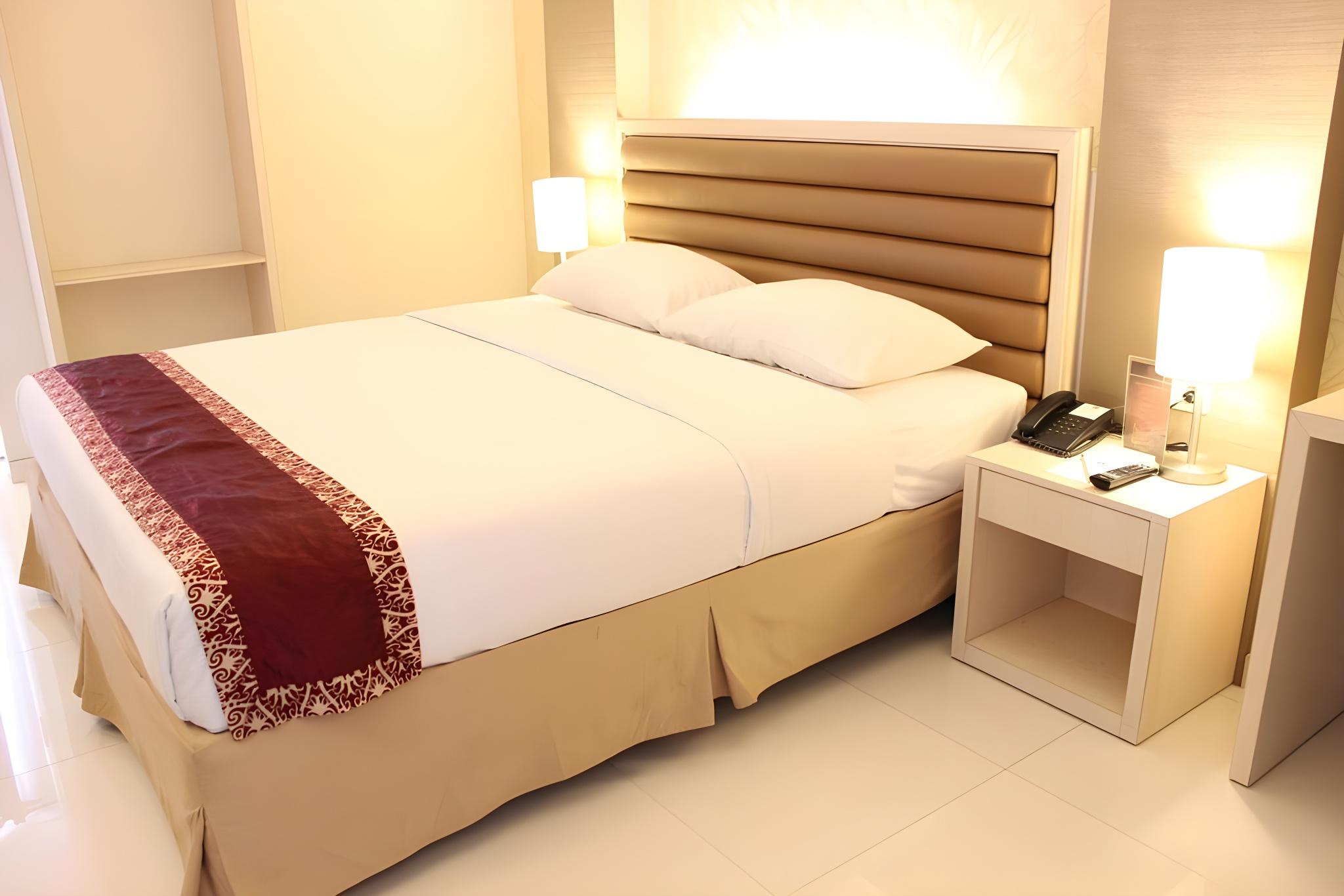 Deluxe, Double Bed