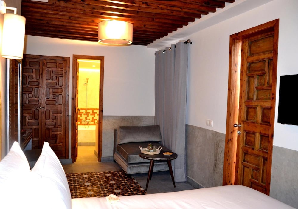 Riad Dar Dar 12/36