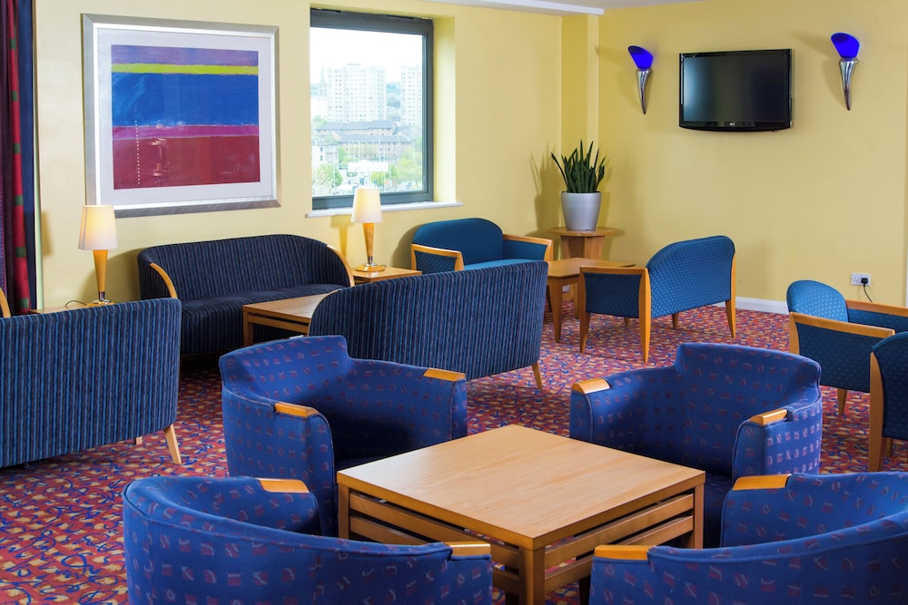 HOLIDAY INN EXPRESS BRADFORD CITY CENTRE 21/45
