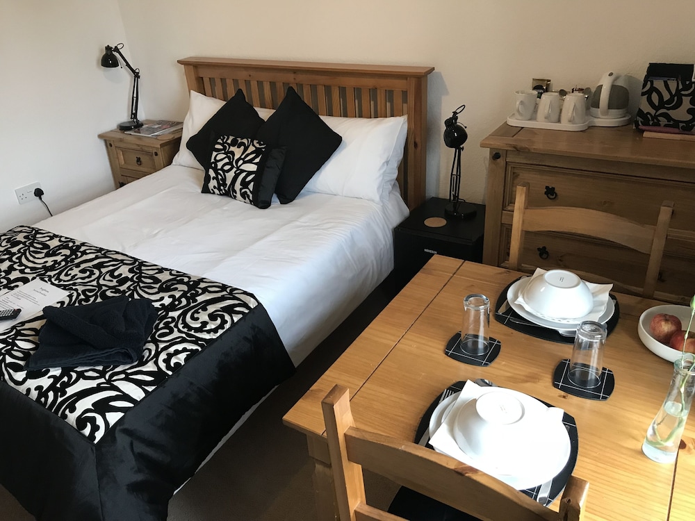 Standard, Double Bed, Private Bathroom