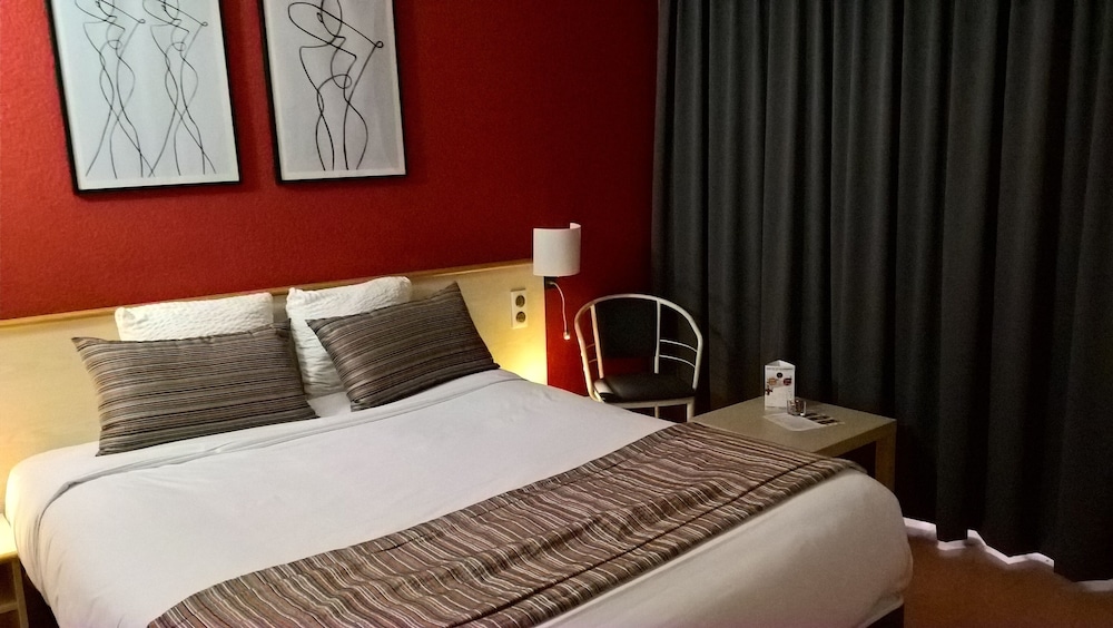 HOTEL TAMBOURIN 6/40