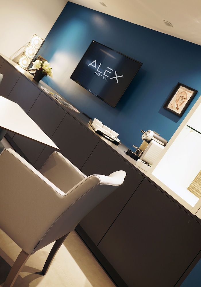Alex Hotel 54/58