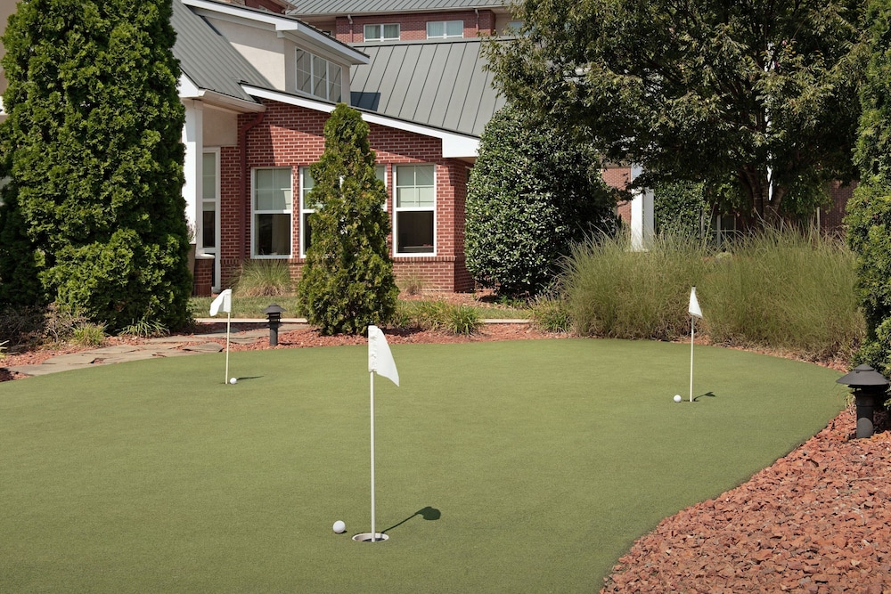 Residence Inn Greensboro Airport 44/51