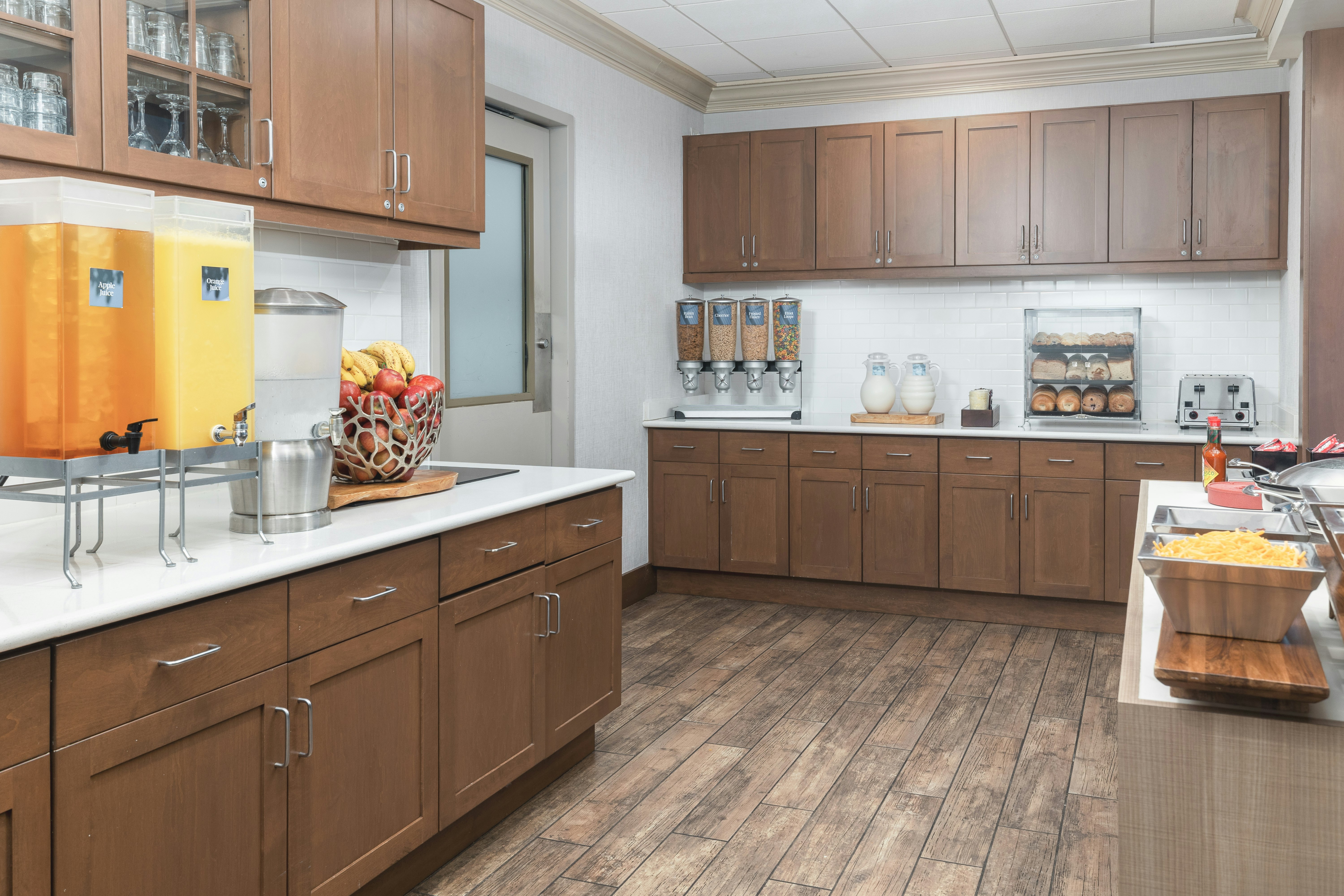Homewood Suites By Hilton Wauwatosa Milwaukee 6/24