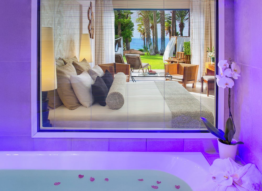 Azia Resort and Spa 72/98