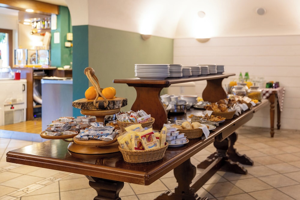 Albergo Villa Edy 37/50