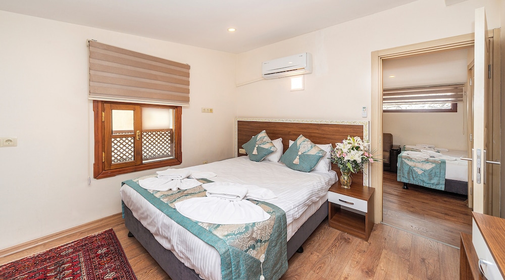 2 BEDROOMS, PENTHOUSE SUITE