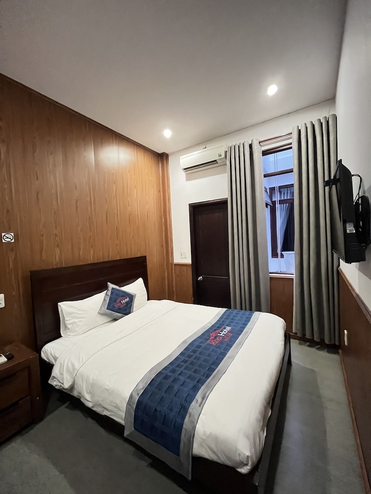 SUPERIOR, DOUBLE BED