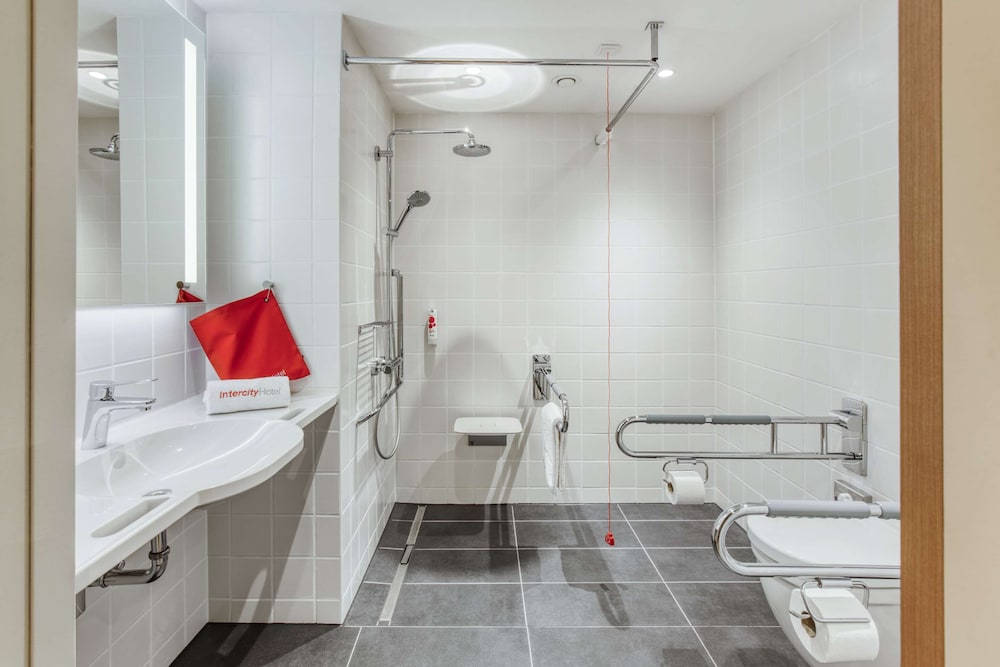 IntercityHotel Berlin Airport BER Terminal 1+2 47/50
