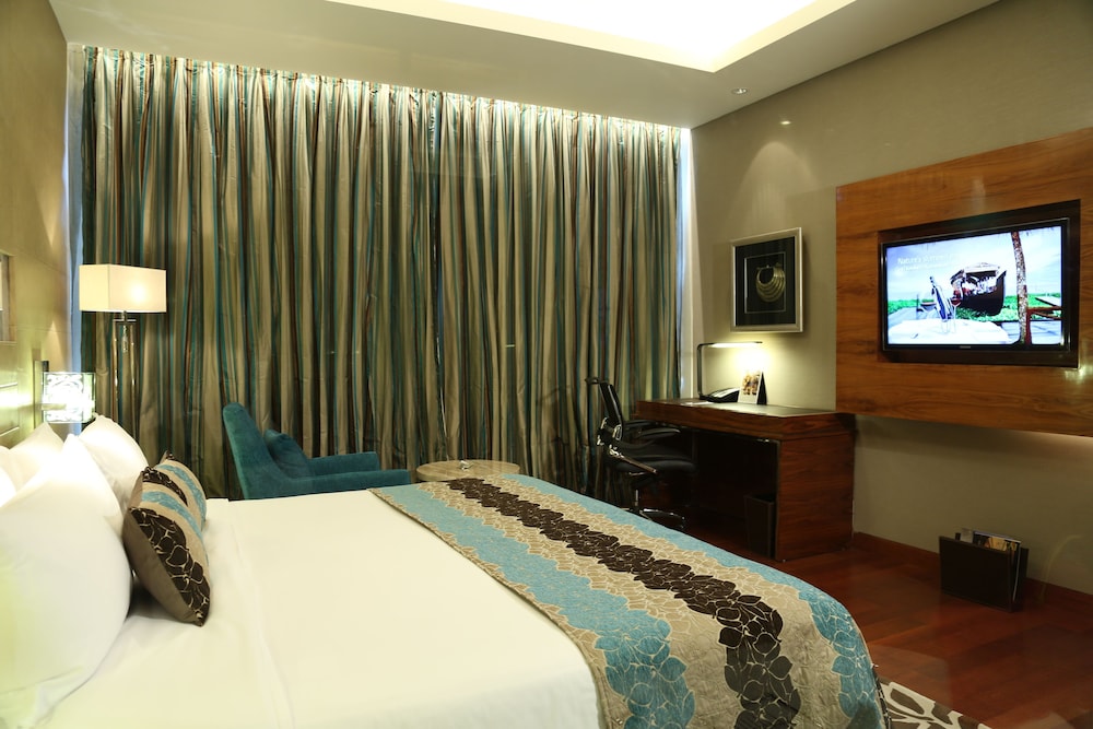 Taj City Centre Gurugram 30/80