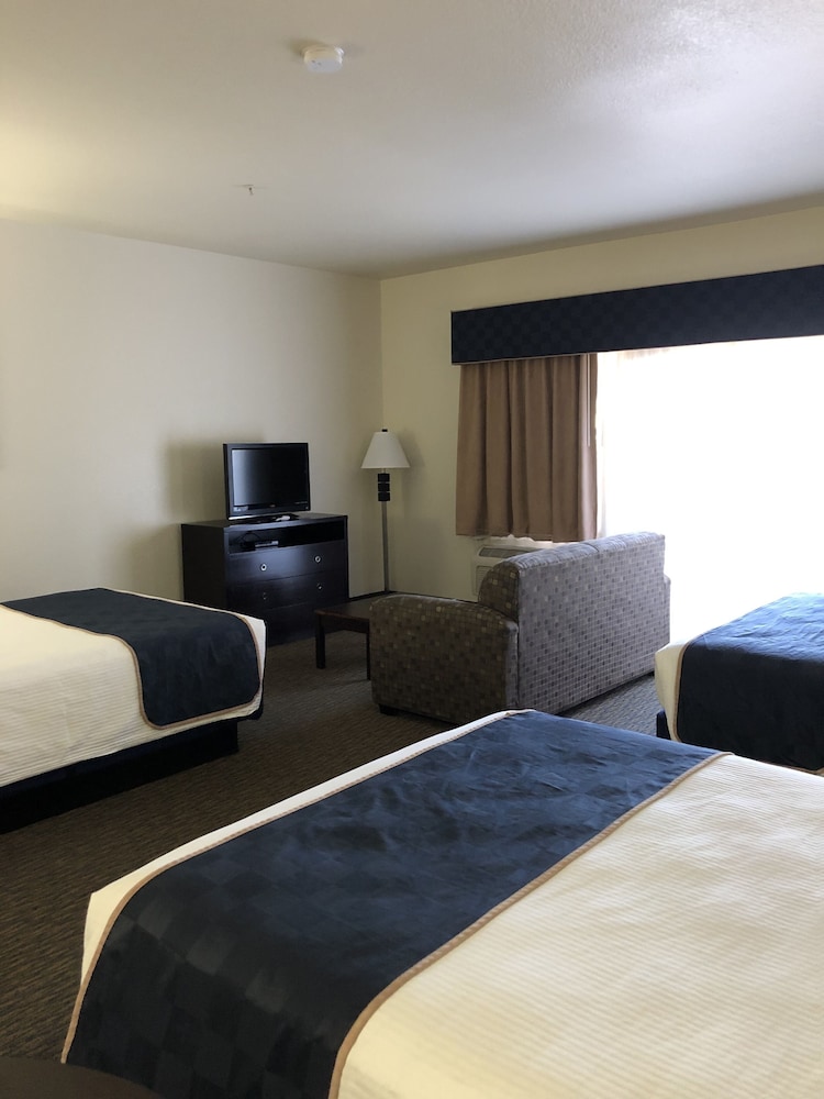 Days Inn and Suites by Wyndham Page Lake Powell 16/31