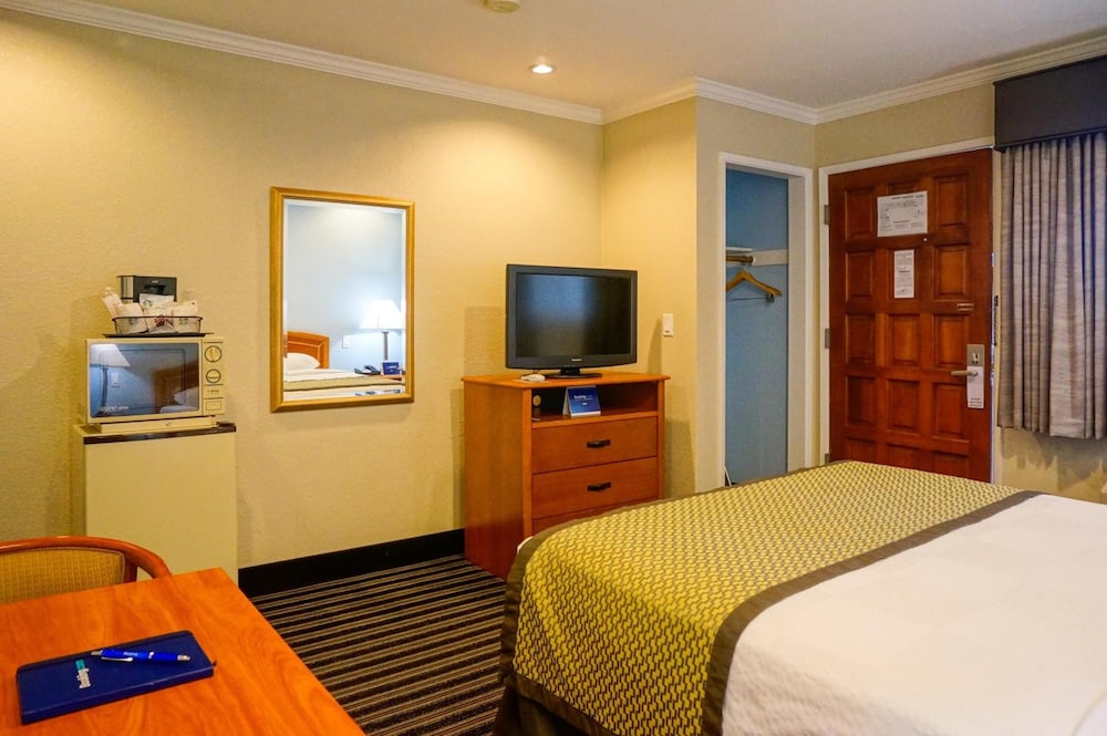 Hotel Parmani 7/26