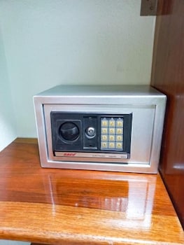 Hotel Samara Inn 34/68