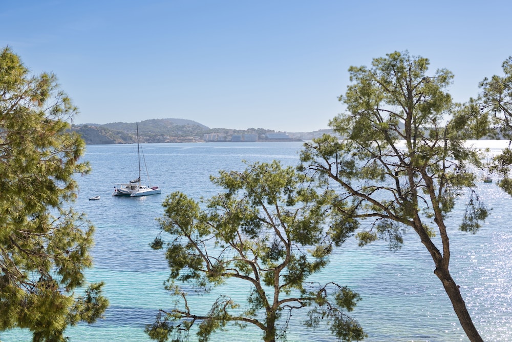 Hotel Cala Fornells 46/50