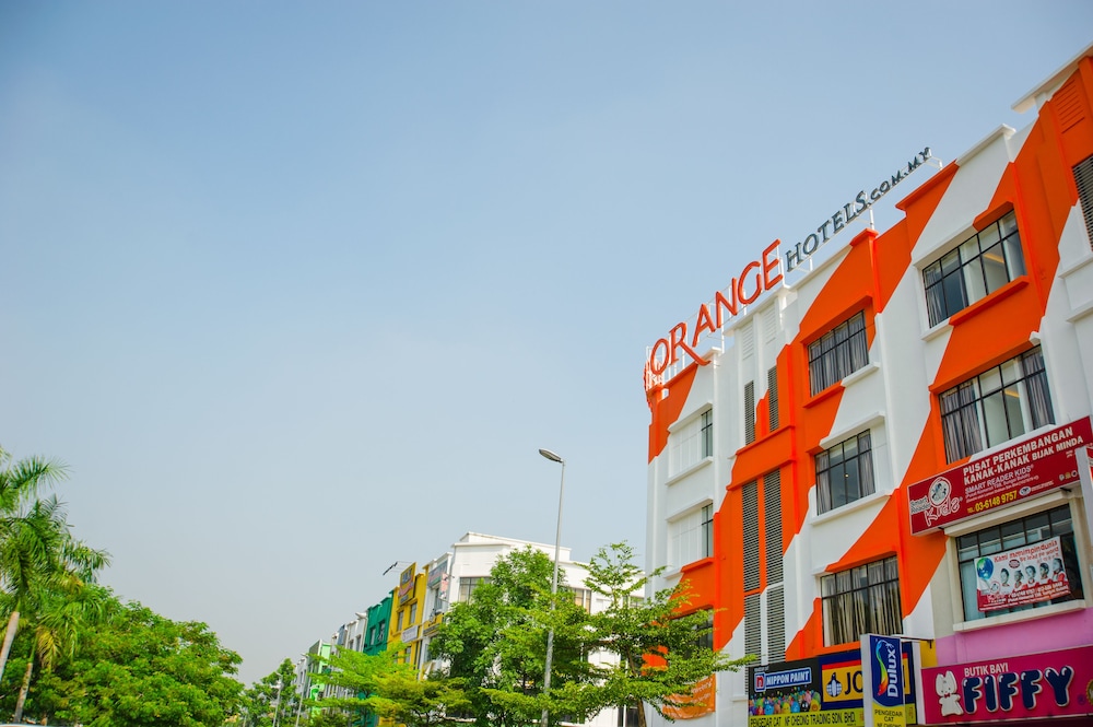 Orange Hotel Sungai Buloh 3/37