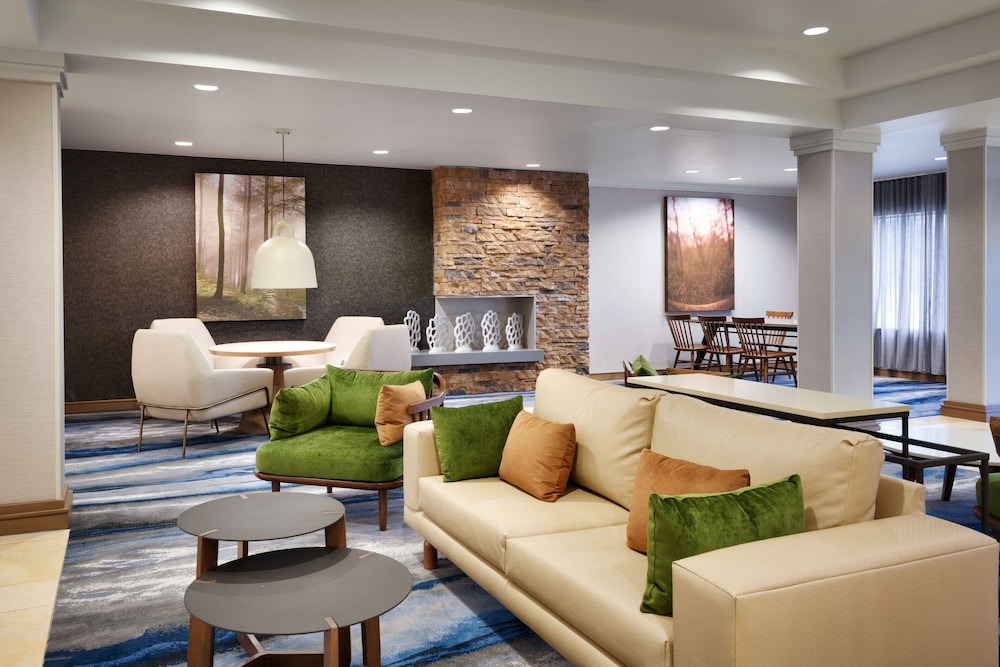 Fairfield Inn Suites Albany 28/44