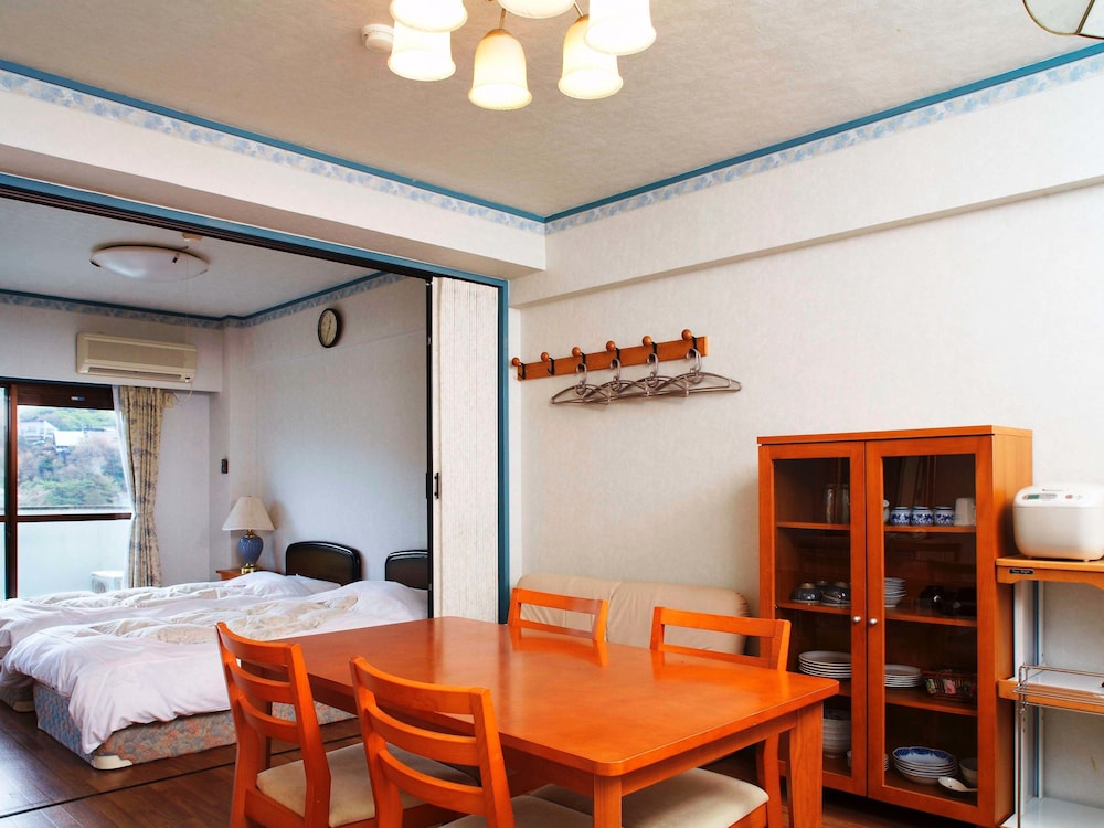 Condominium Hotel Garland Court Usami 2/31