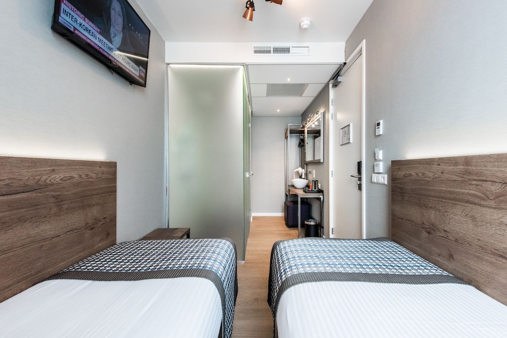Melrose Hotel 15/42