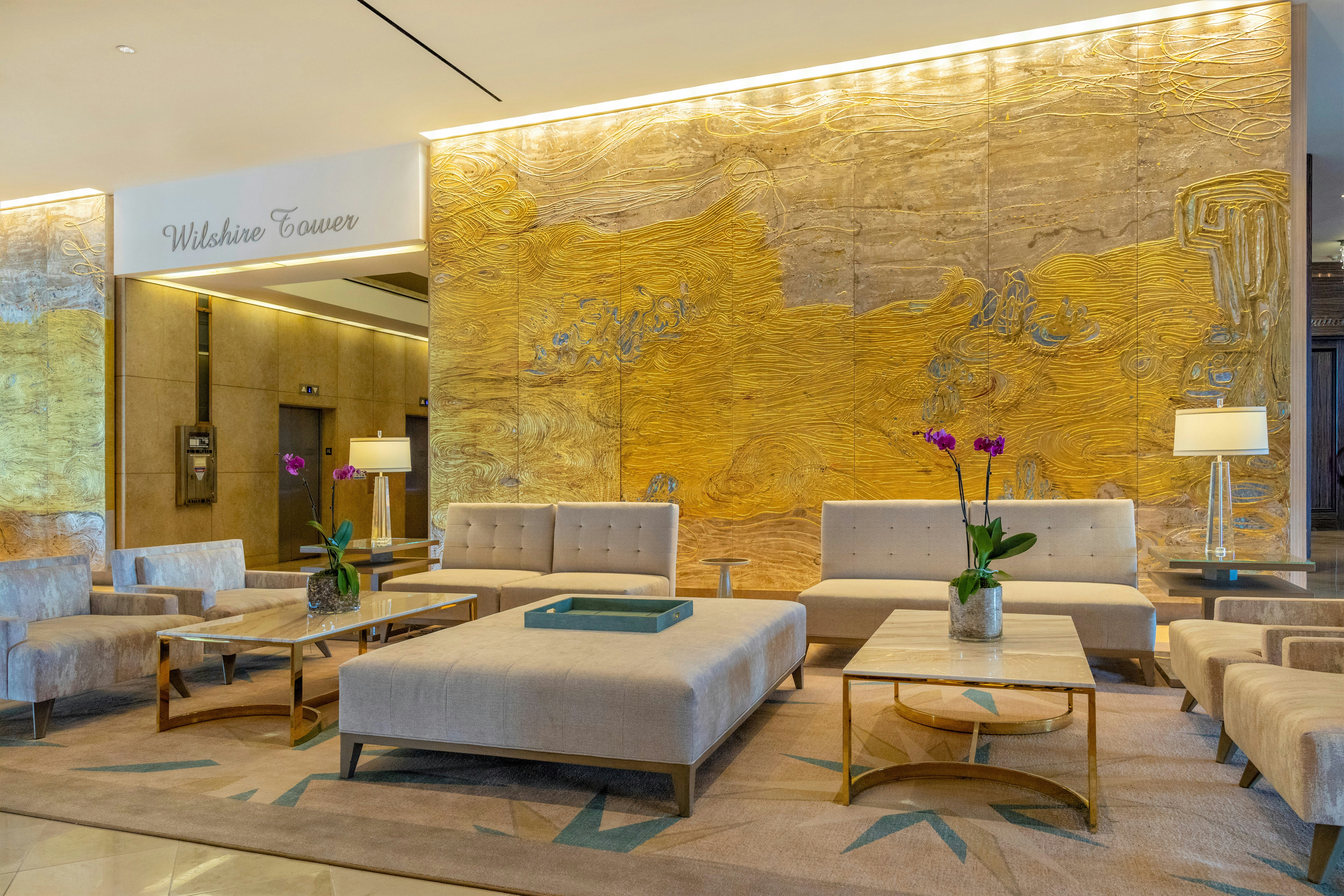 The Beverly Hilton 15/60