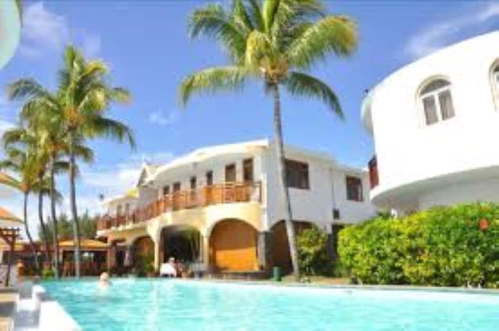 Gold Beach Resort 31/35