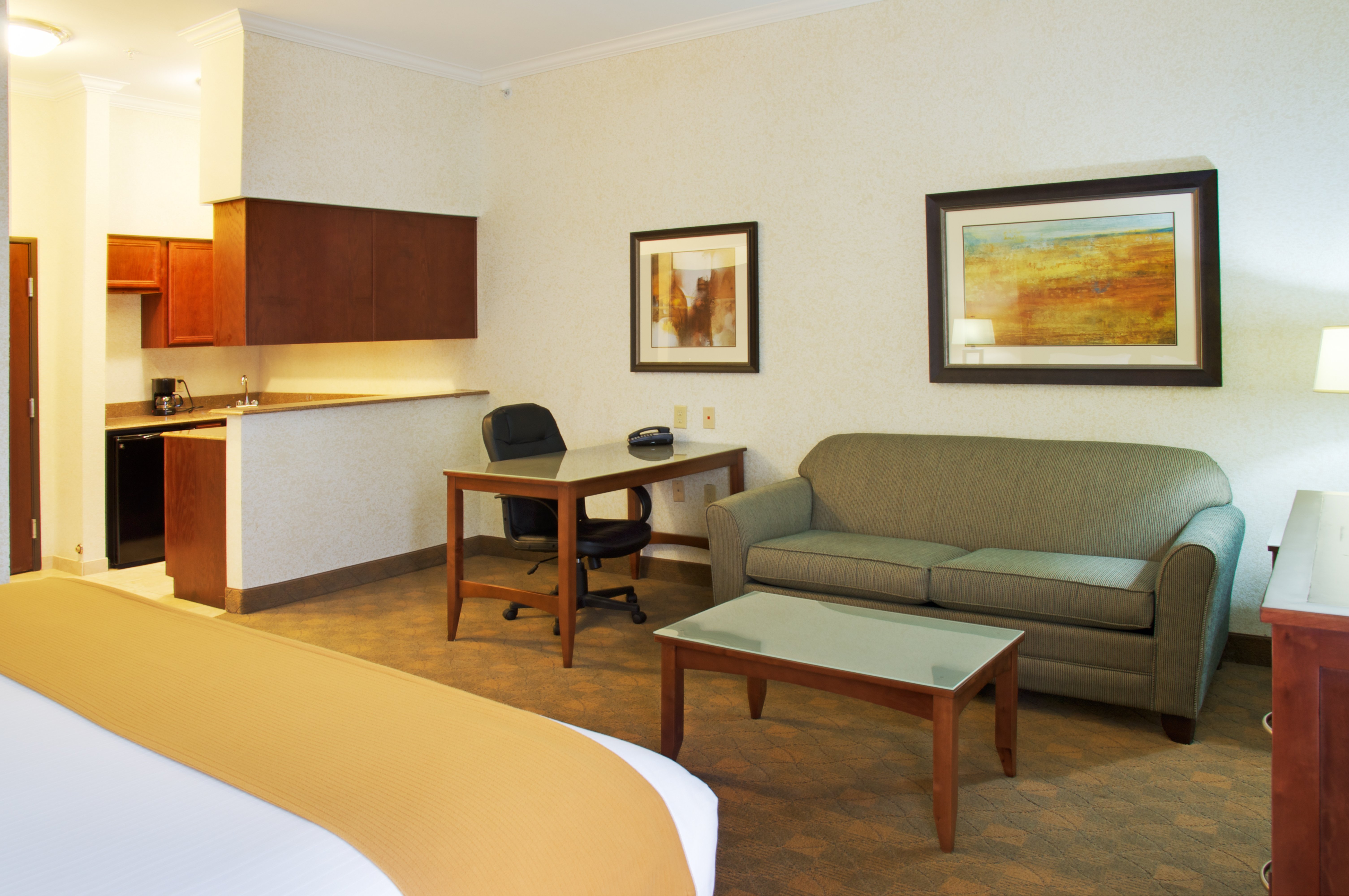 Holiday Inn Express Hotel And Suites Lufkin South 45/68