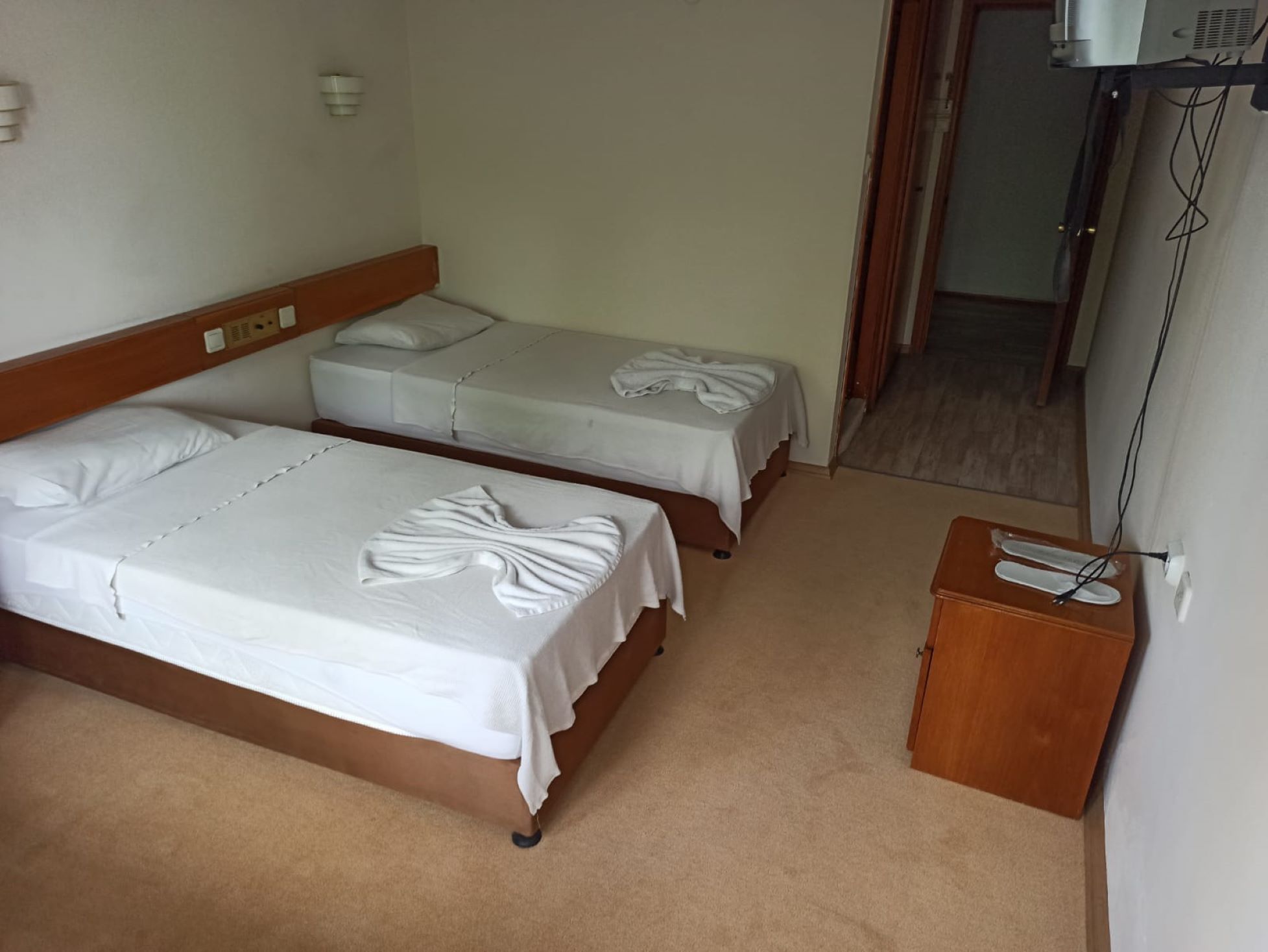 Dias Hotel 14/27