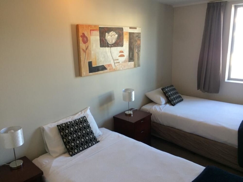 City Central Motel Apartments 3/28