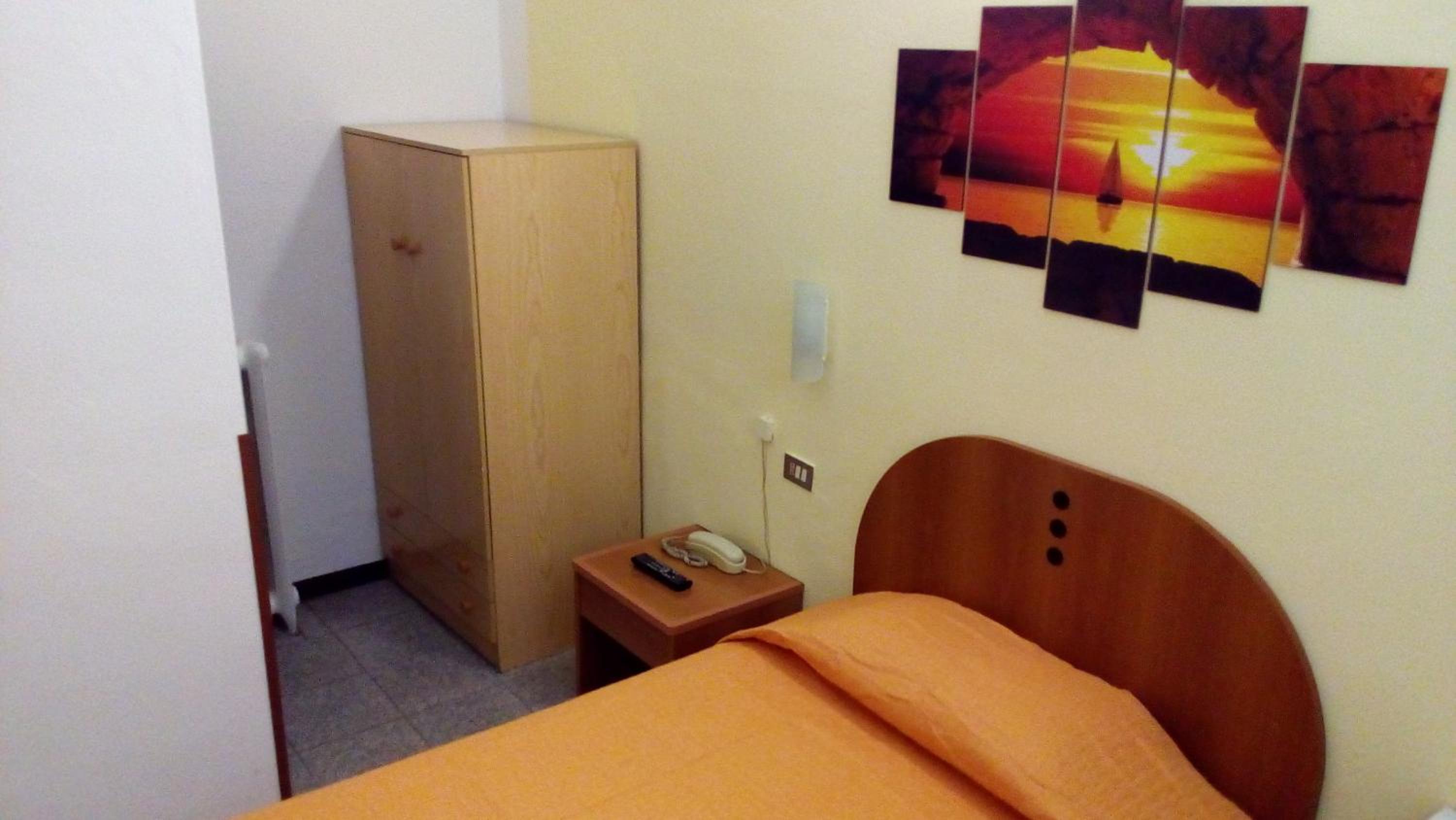 Hotel Tirreno 42/56