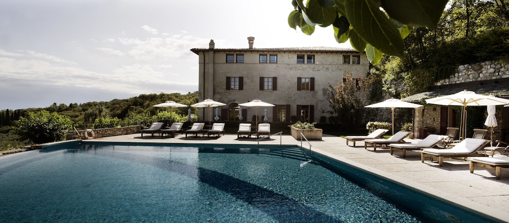 Villa Arcadio Hotel Resort 3/40