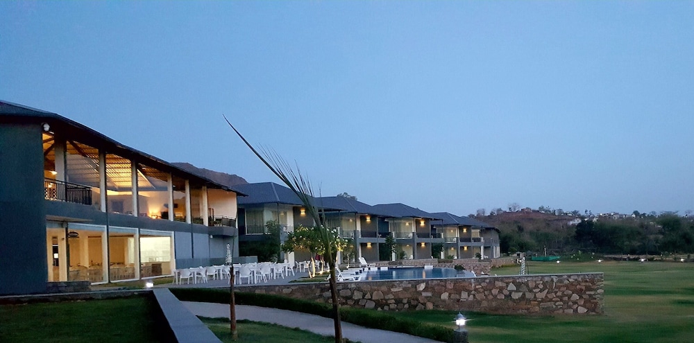 Tatsaraasa Resort and Spa Udaipur 34/40
