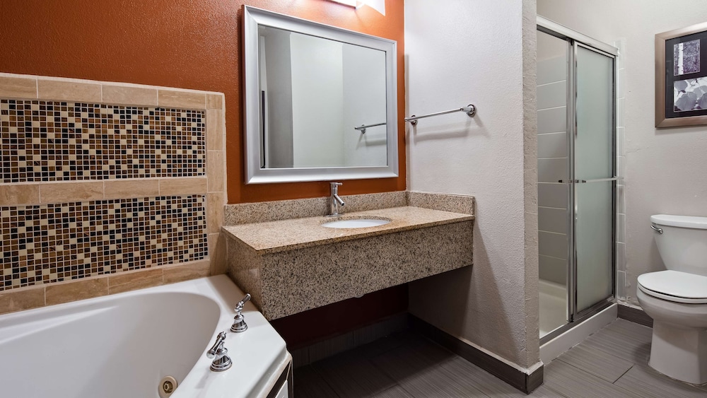 Best Western Plus Lee S Summit Hotel Suites 10/44