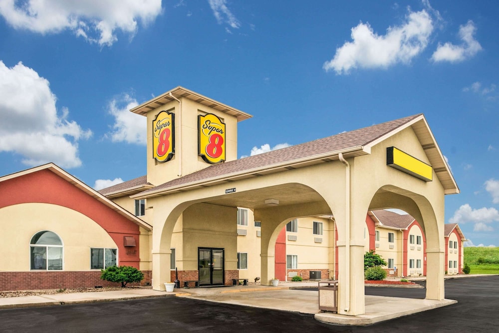 Red Lion Inn & Suites Gretna 25/30