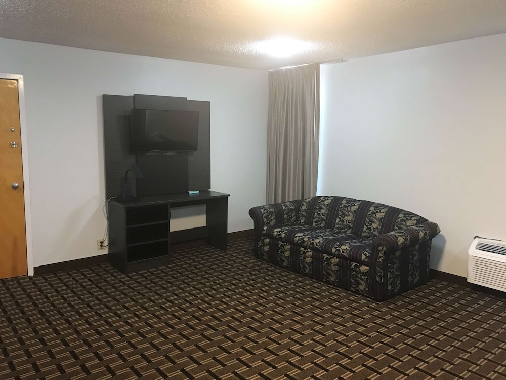 Studio 6 Suites Tupelo MS North 23/37