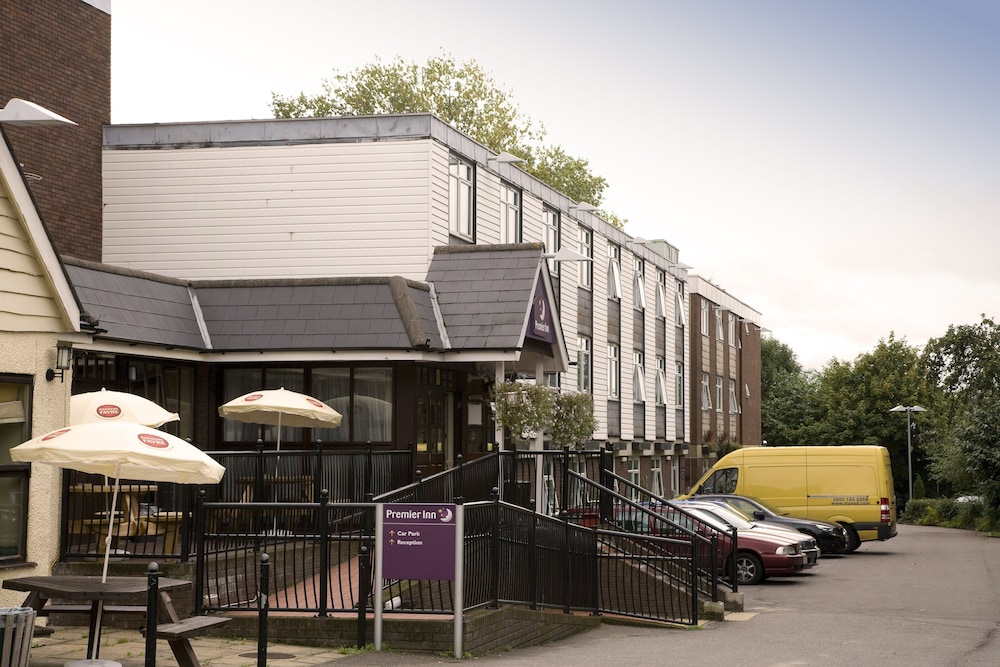Premier Inn Epsom South 23/28