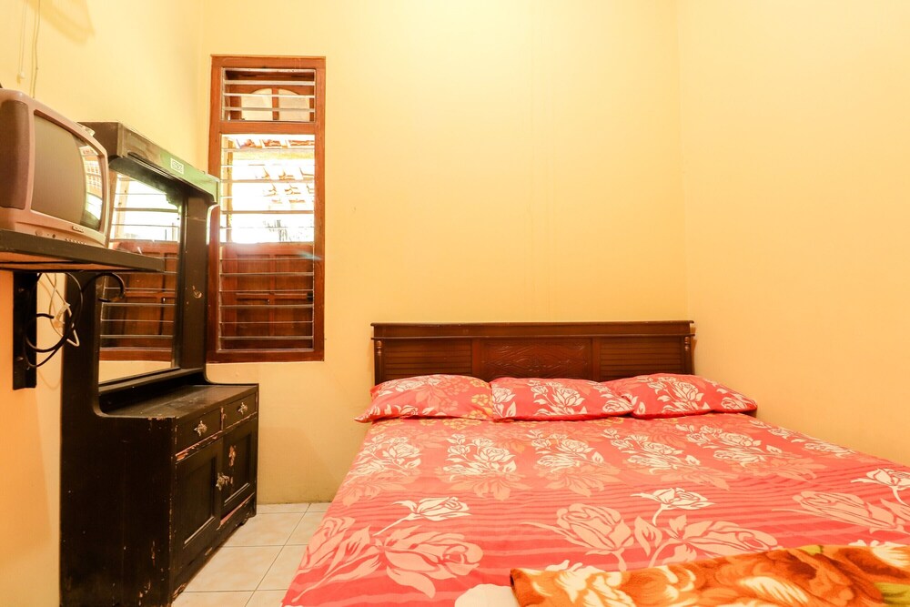 Penginapan Roro Mendut by ZUZU 30/50