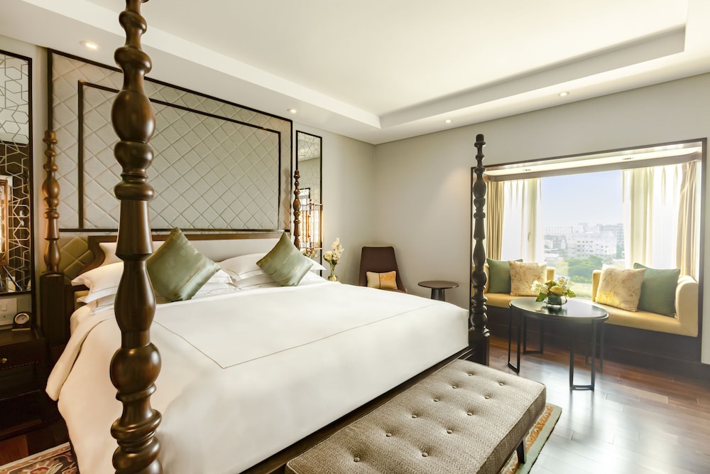 TAJ COROMANDEL 23/82