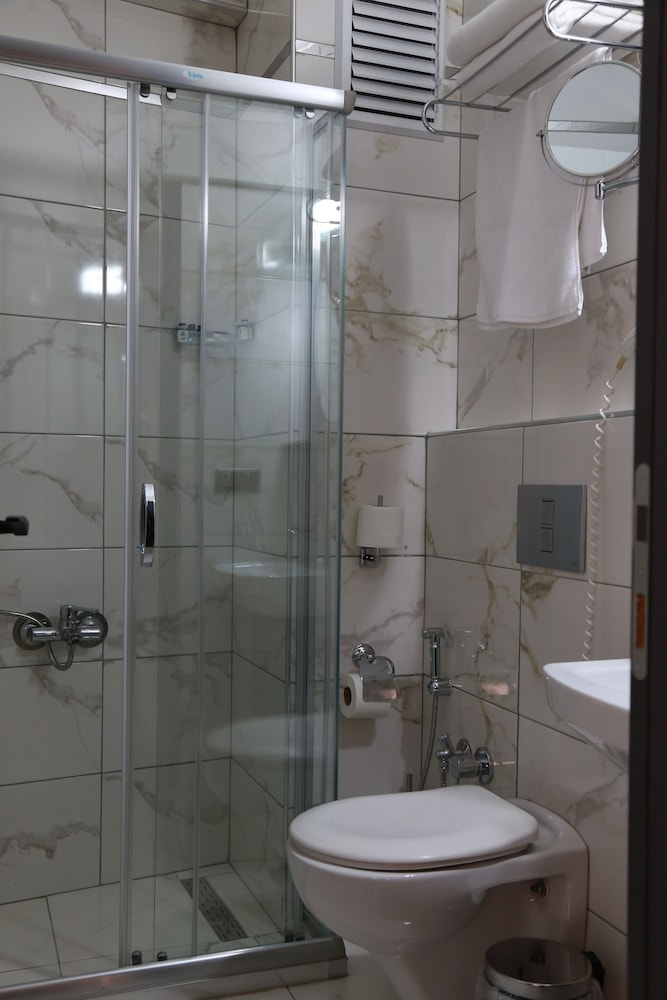 Azra Suite Otel 43/50