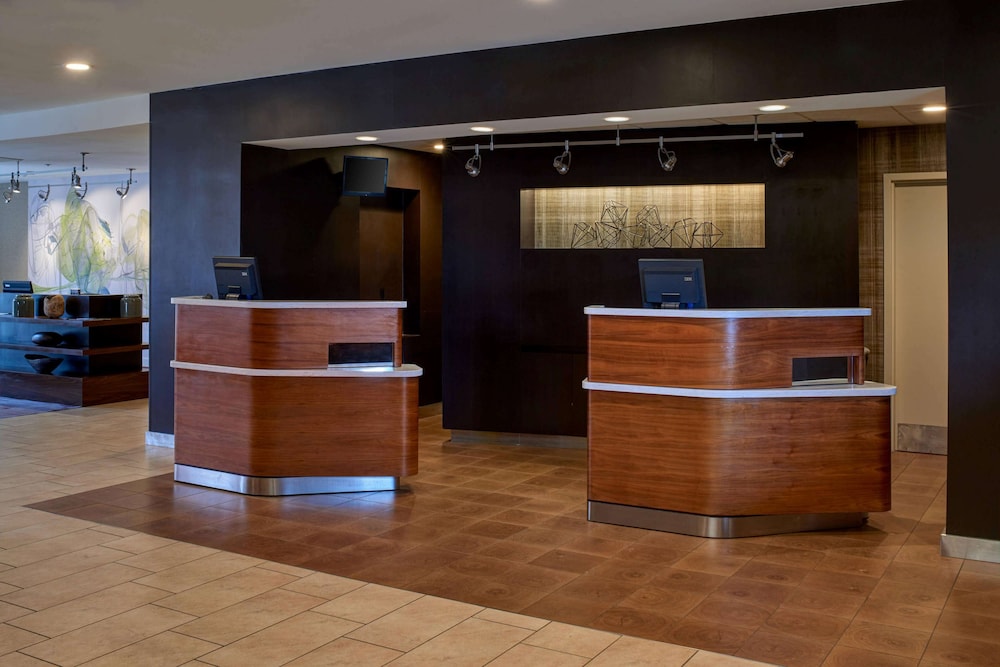 Sonesta Select Indianapolis Carmel 4/40