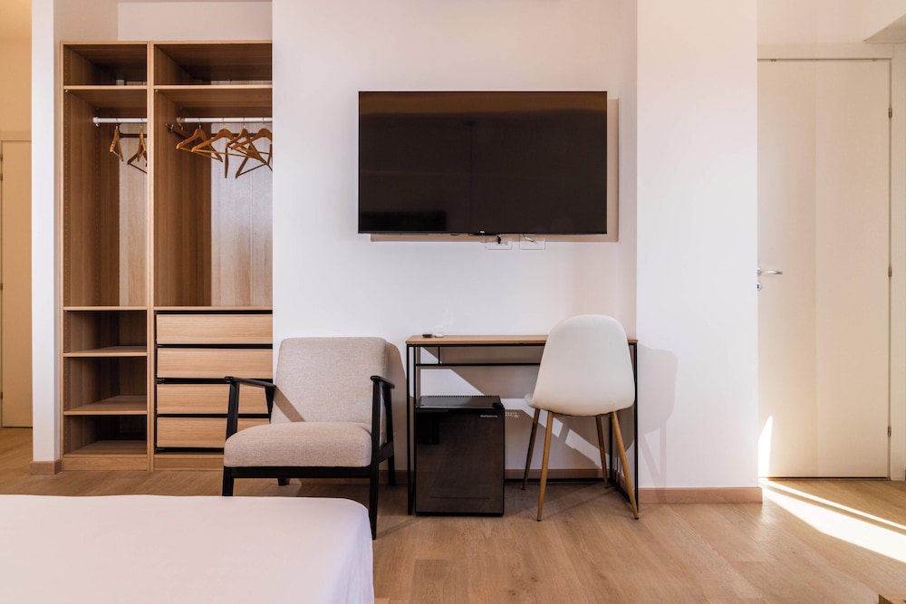 Skyline Boutique Hotel 35/50
