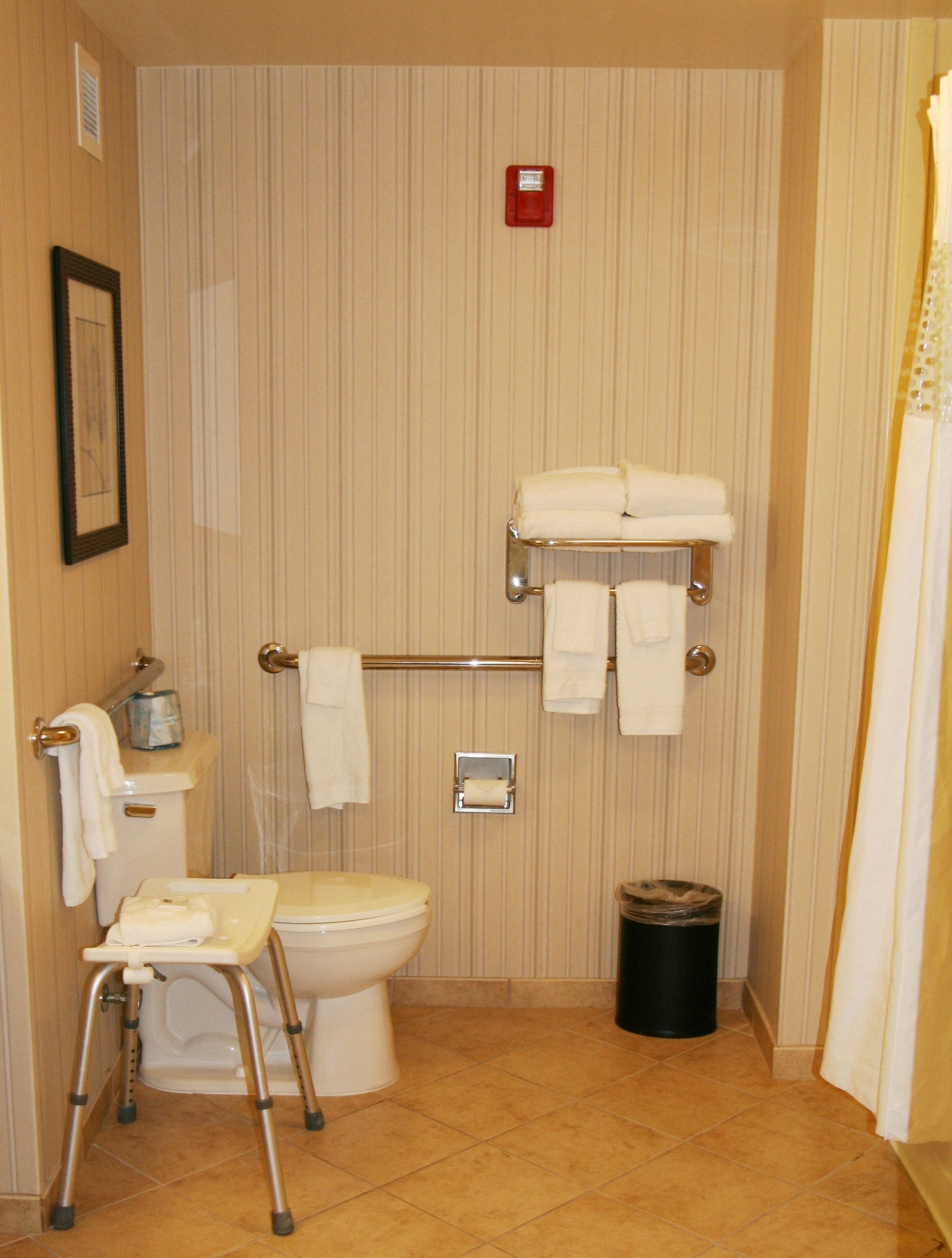 Hampton Inn Suites Paducah 32/55