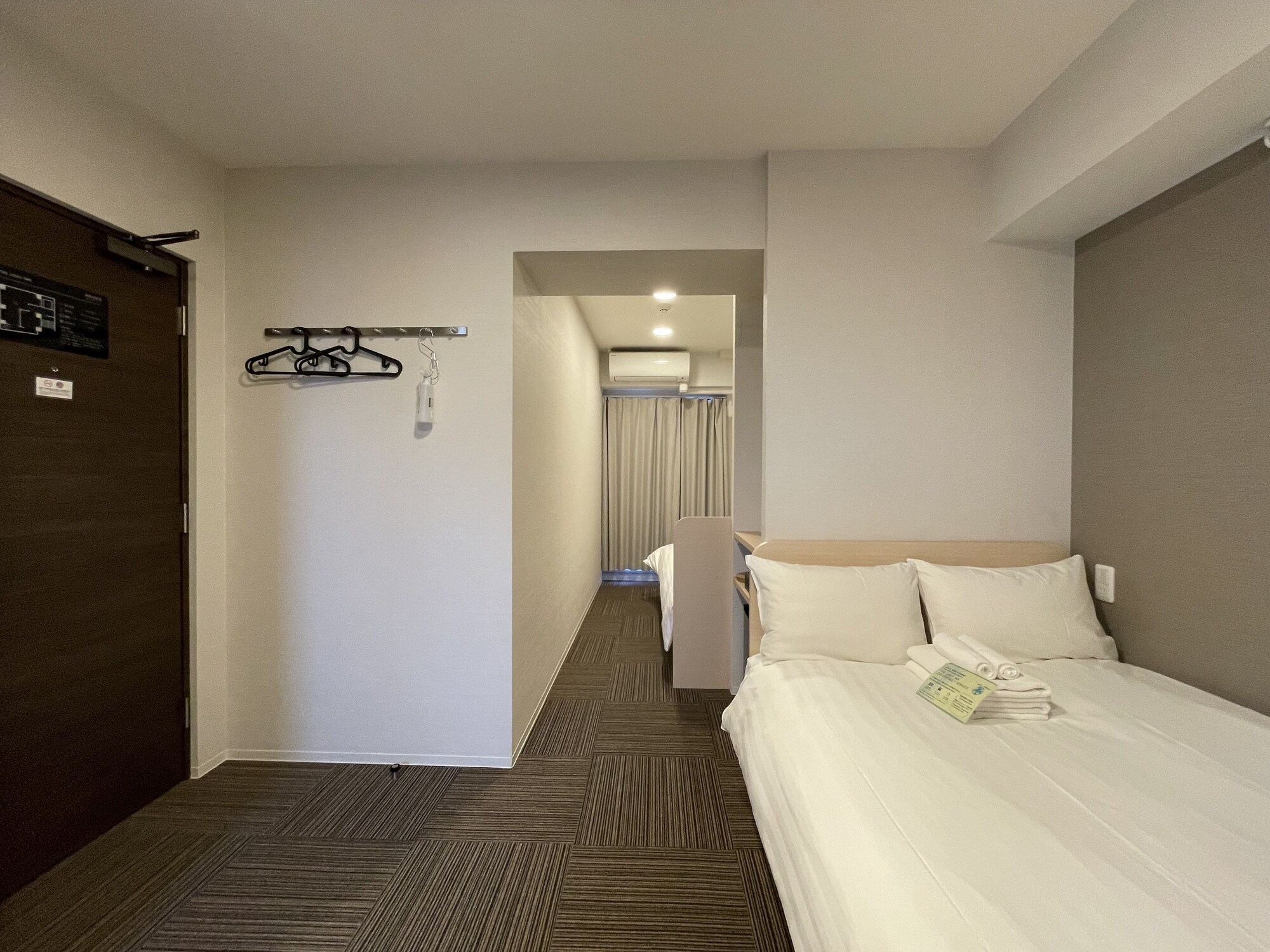 ROOM, QUADRUPLE, 2 DOUBLE BEDS