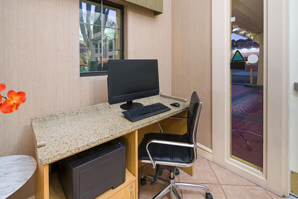 La Quinta Inn San Diego Miramar 32/37
