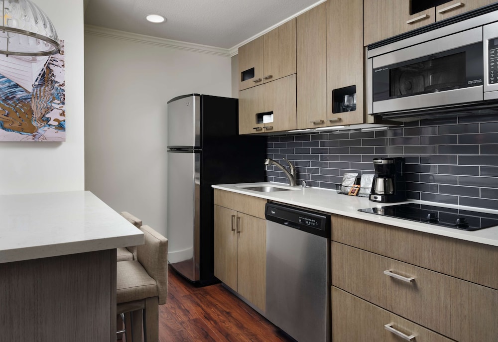 Hyatt House San Diego Sorrento Mesa 50/50