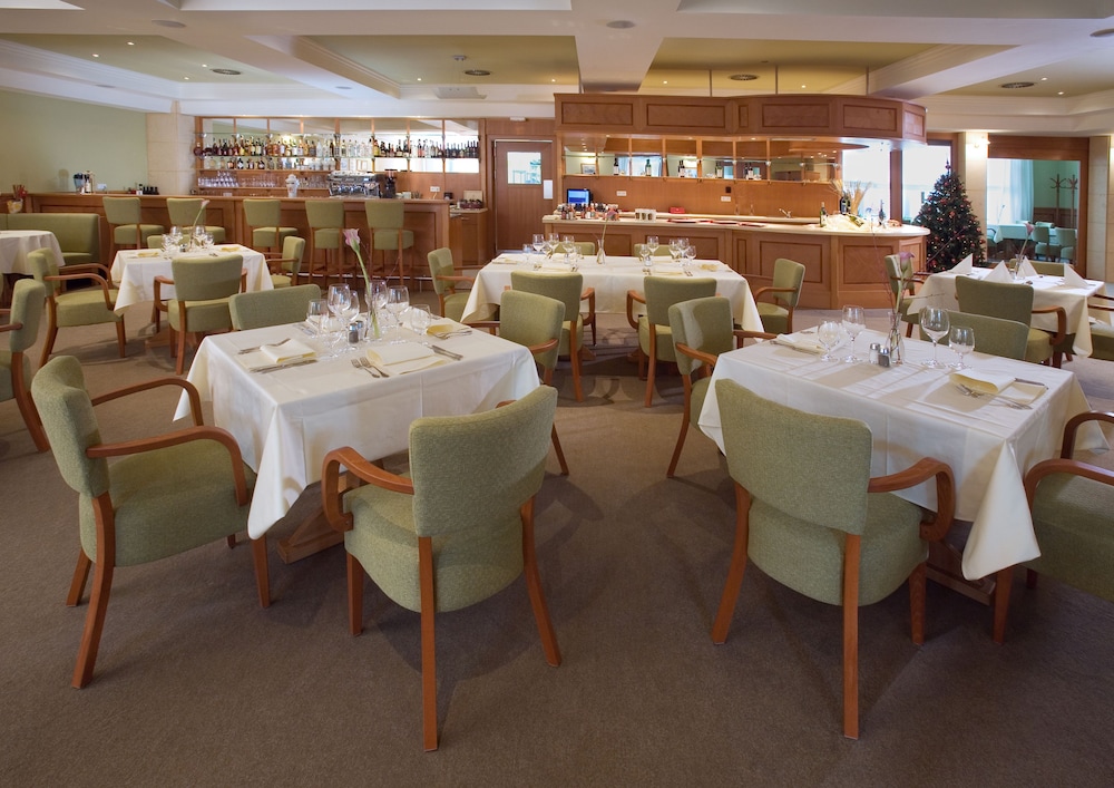 Dolce Villa Hotel 34/57