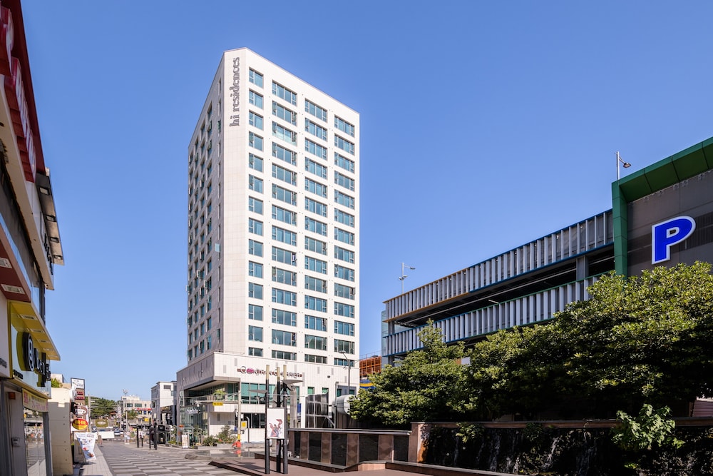 Hi Residences 1/30