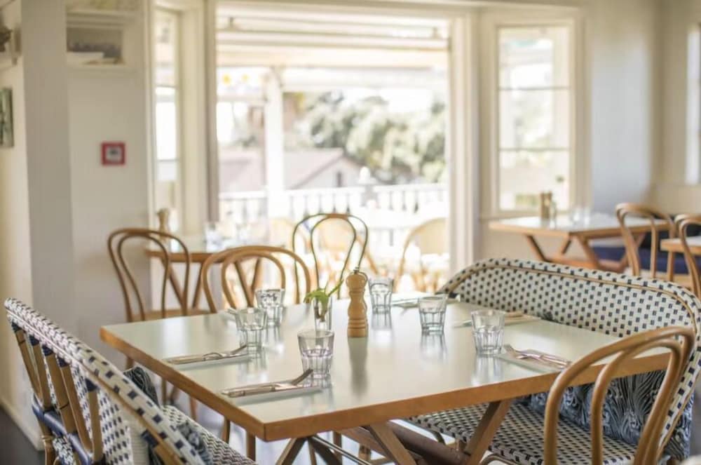 The Oyster Inn 31/42