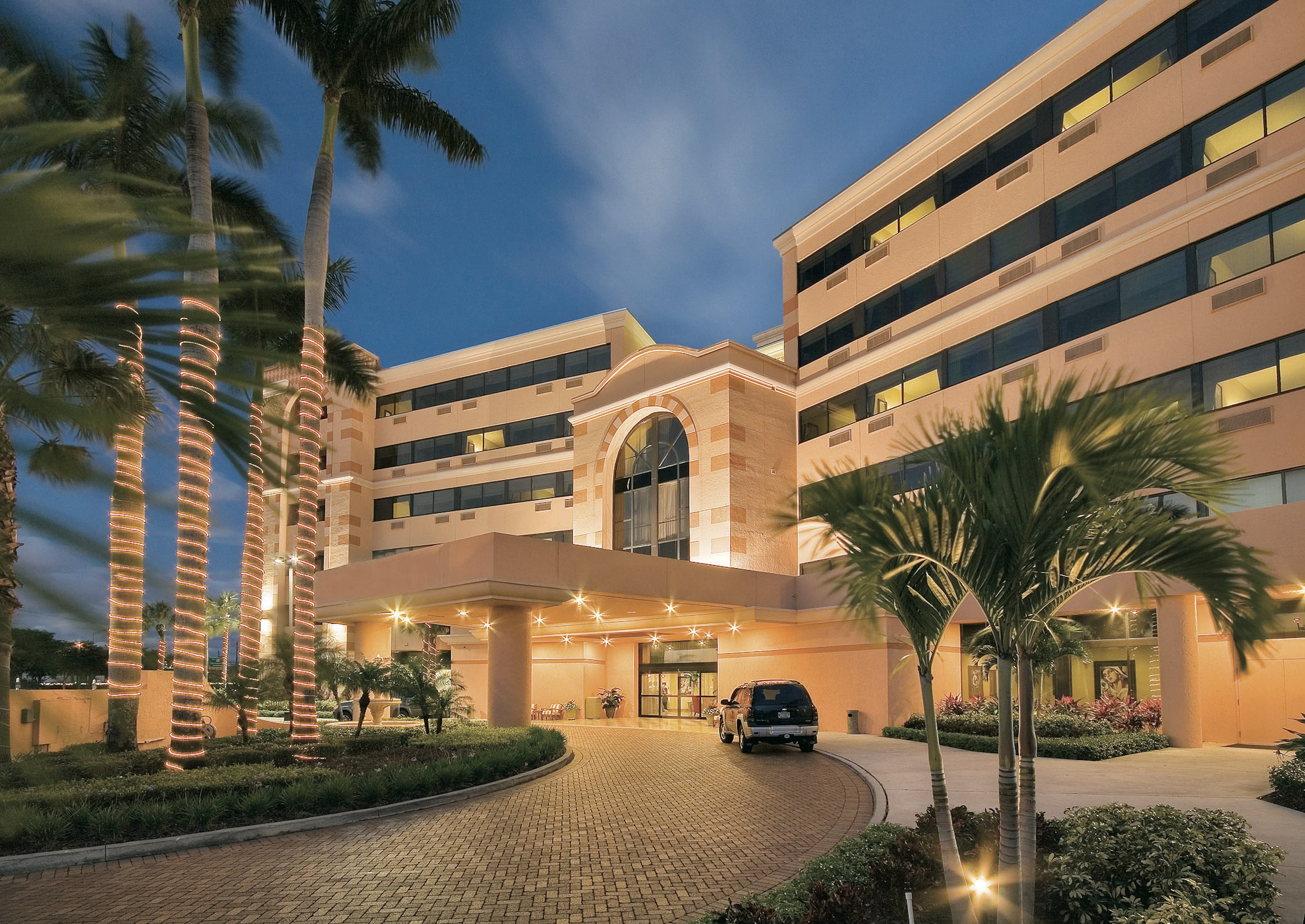 DoubleTree by Hilton West Palm Beach Airport 35/38