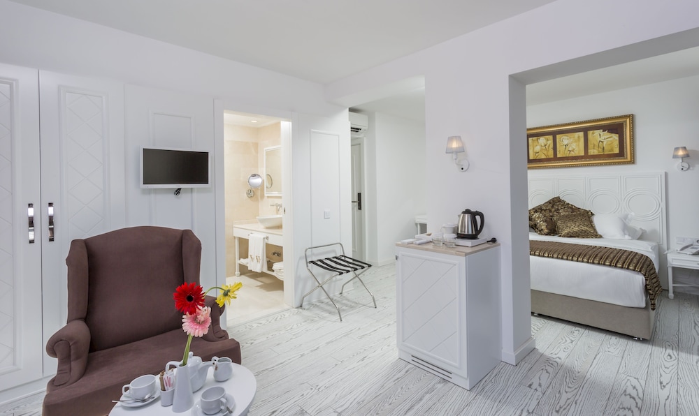Wise Boutique Hotel & Spa 45/65